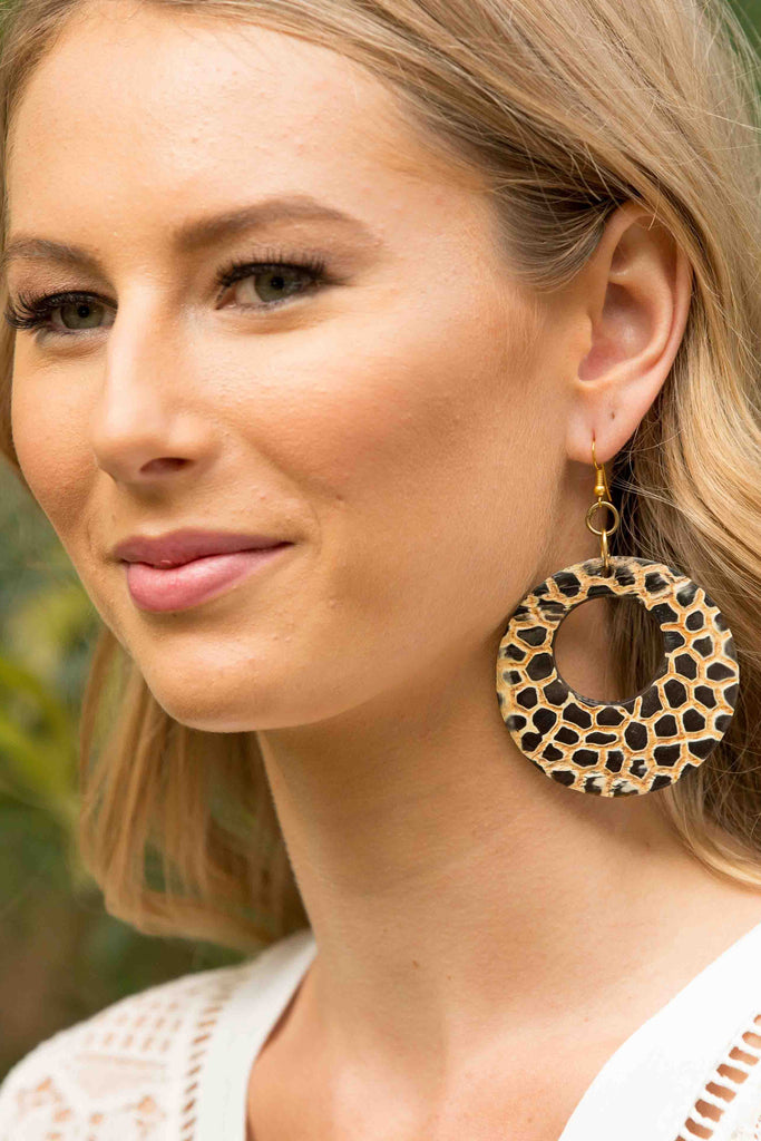 Cheetah Earring - Natural
